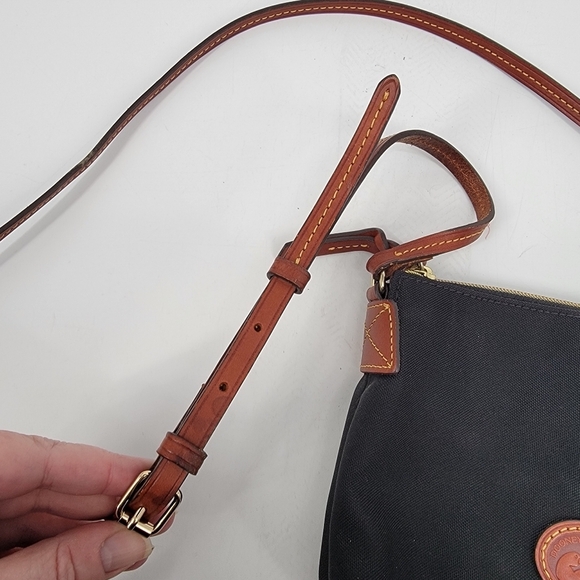 Dooney & Bourke Small Black Crossbody Bag Vintage Authentic Y2K Leather Strap - Picture 16 of 16